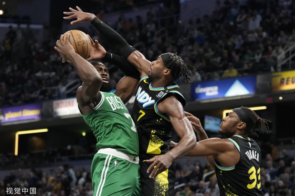 争冠格局依 争冠格局依